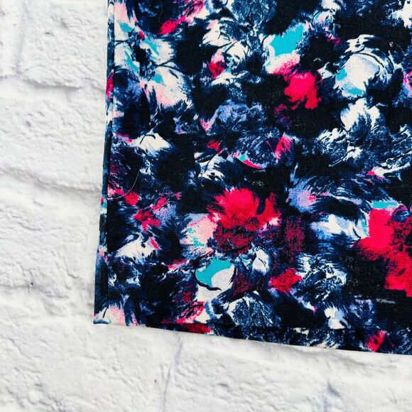 Talbots Knee Length Pencil Skirt 12 Petite Black Floral Abstract Canvas Stretch - Picture 5 of 9